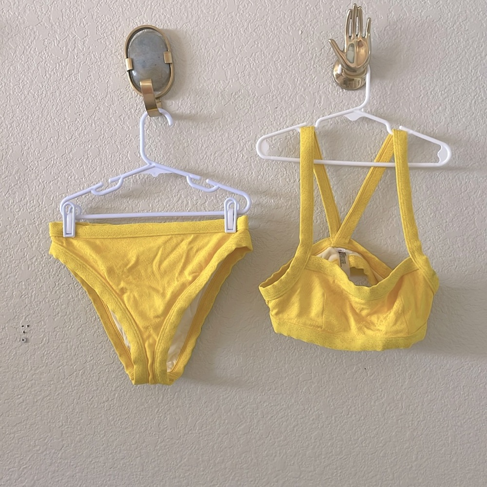 Solid&Striped yellow bikini. High cut bottoms. Size Small
